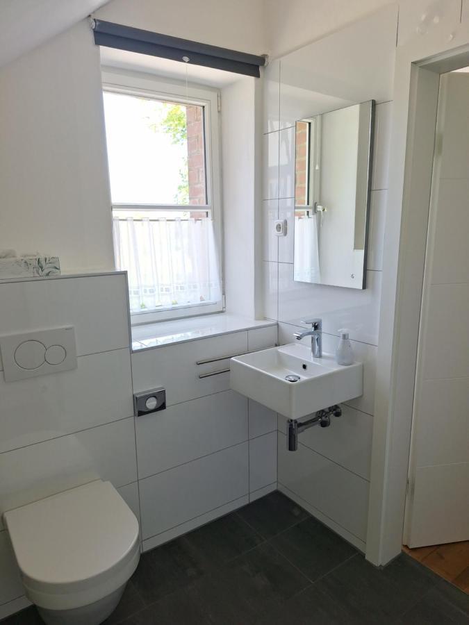 רוטגן Ferienhaus Altes Backhaus מראה חיצוני תמונה