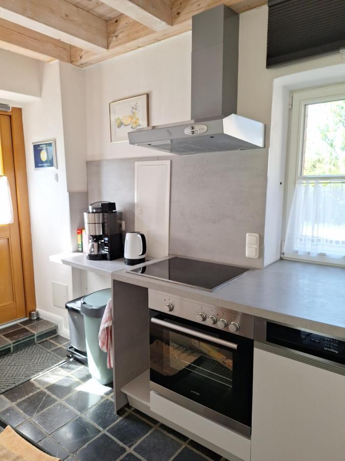 רוטגן Ferienhaus Altes Backhaus מראה חיצוני תמונה