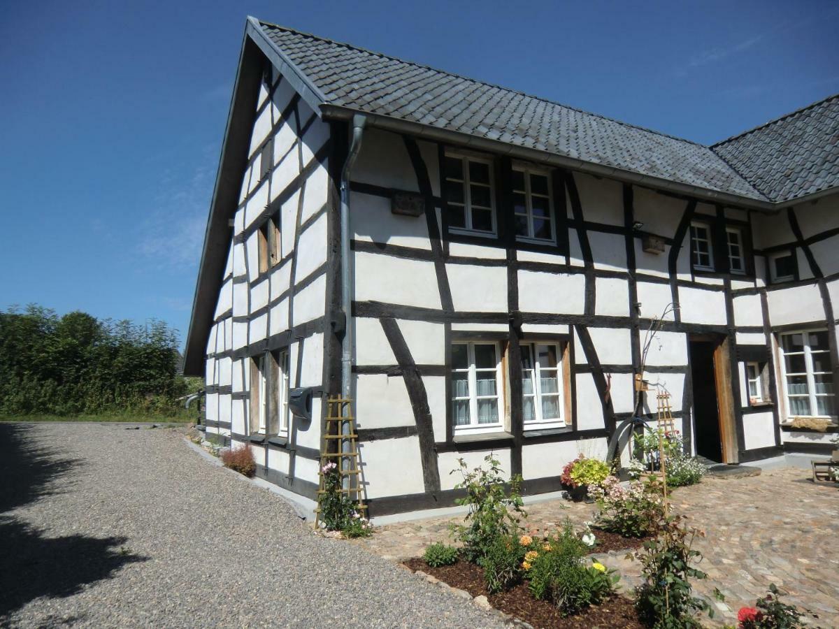 רוטגן Ferienhaus Altes Backhaus מראה חיצוני תמונה